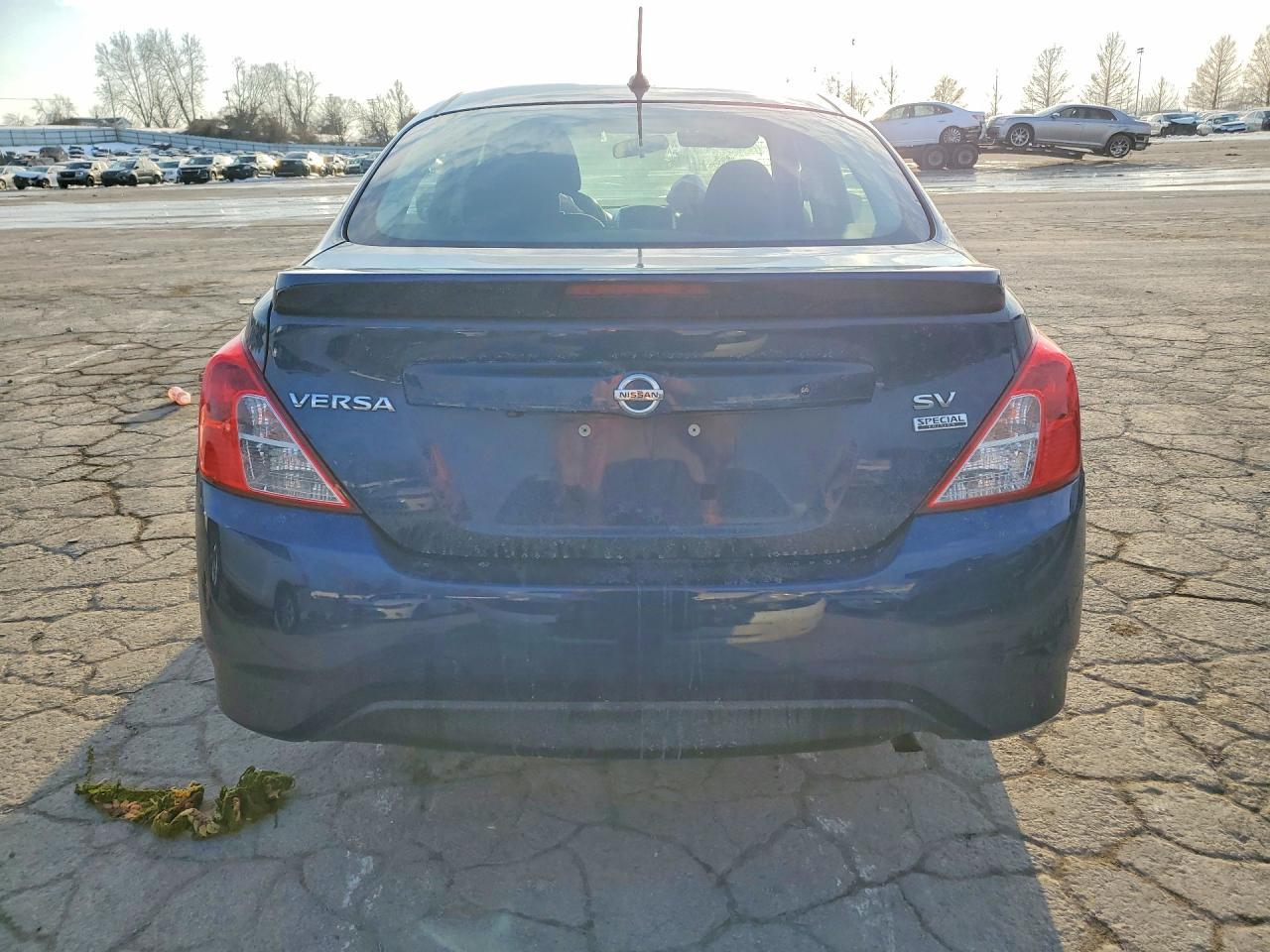 2018 Nissan Versa Sv - Фото 6