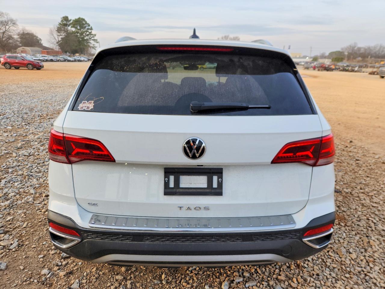 2024 Volkswagen Taos Se - Image 6