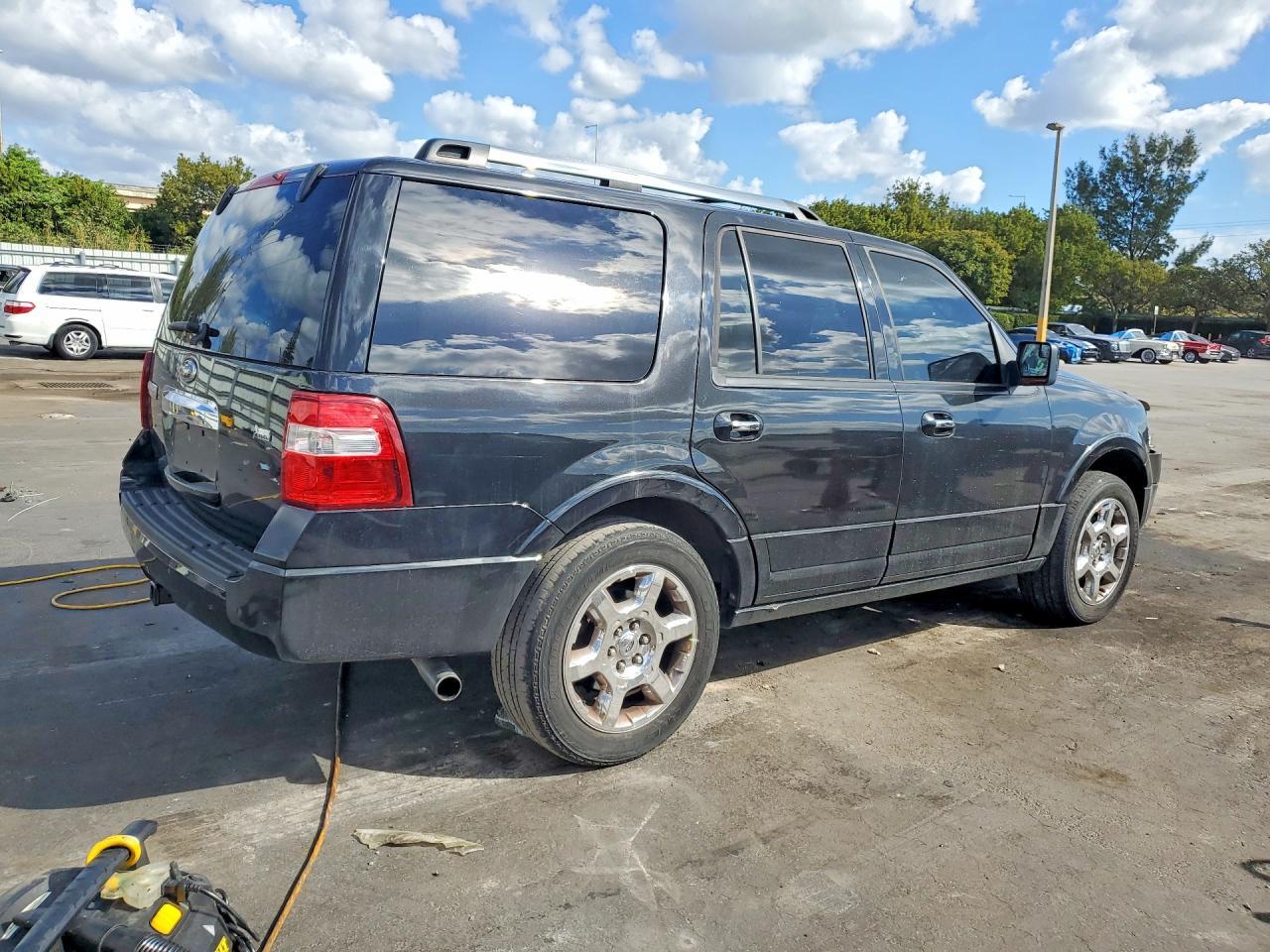 2013 Ford Expedition Limited - Фото 3
