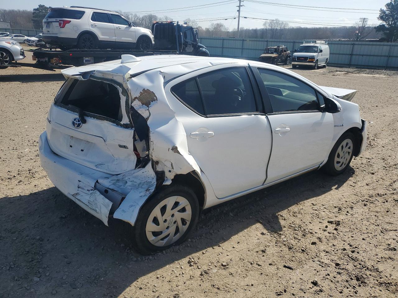 2016 Toyota Prius C - Фото 3