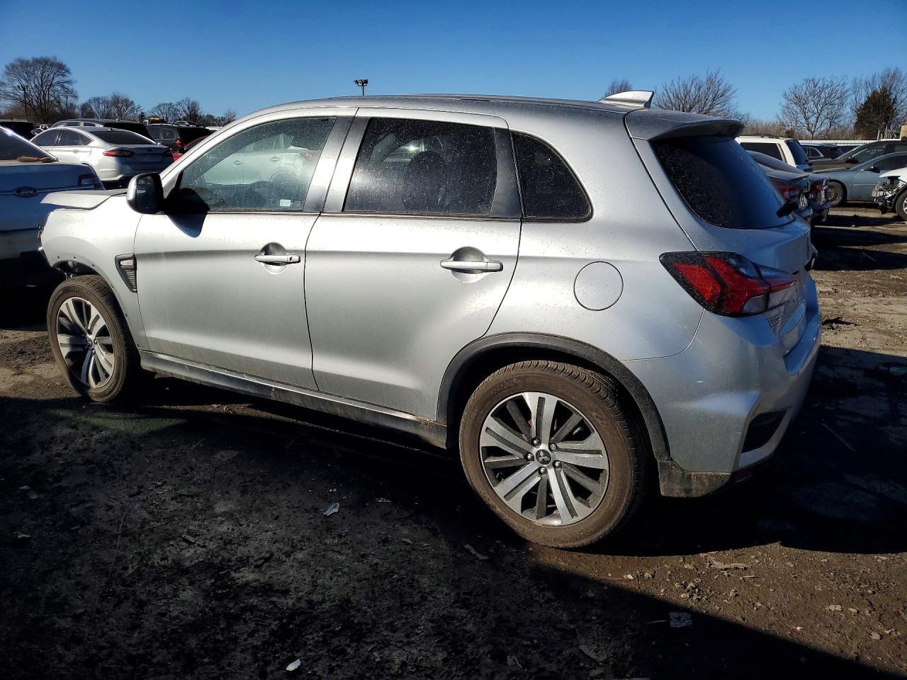 2022 Mitsubishi Outlander Sport Es - Фото 2