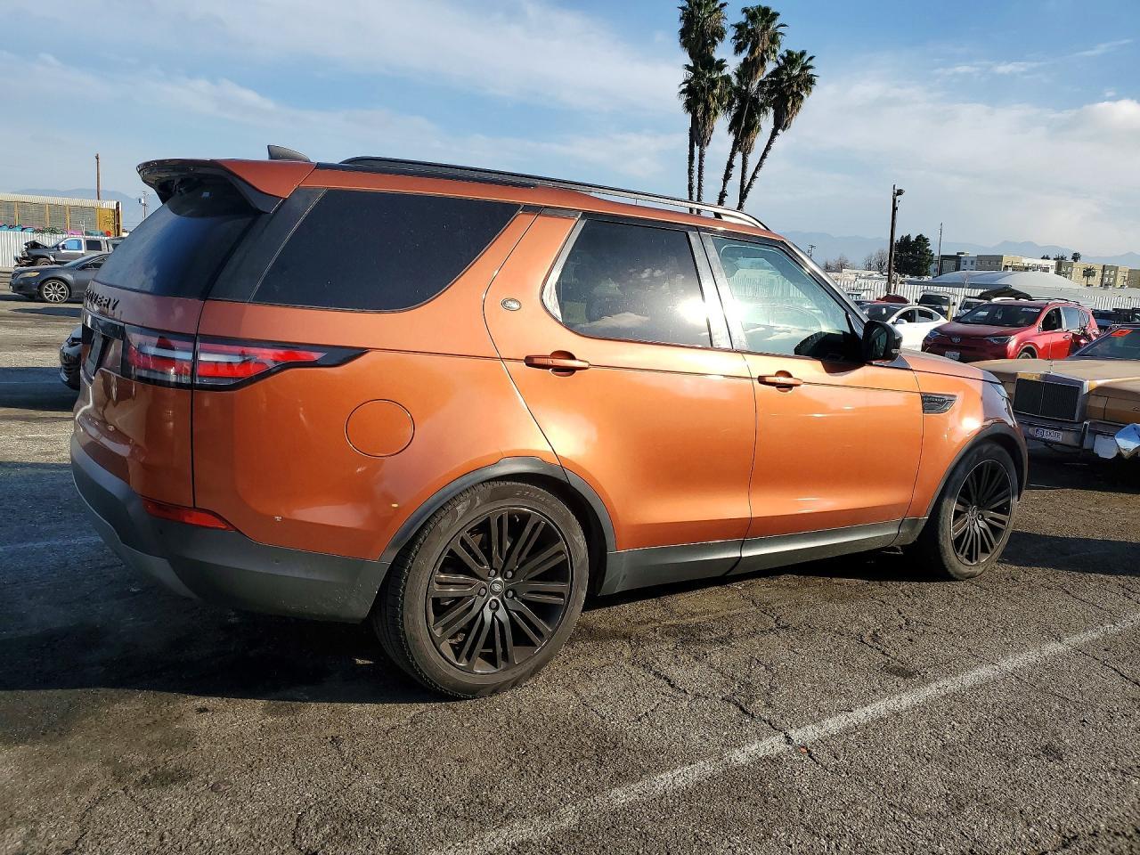 2017 Land Rover Discovery Hse - Фото 3
