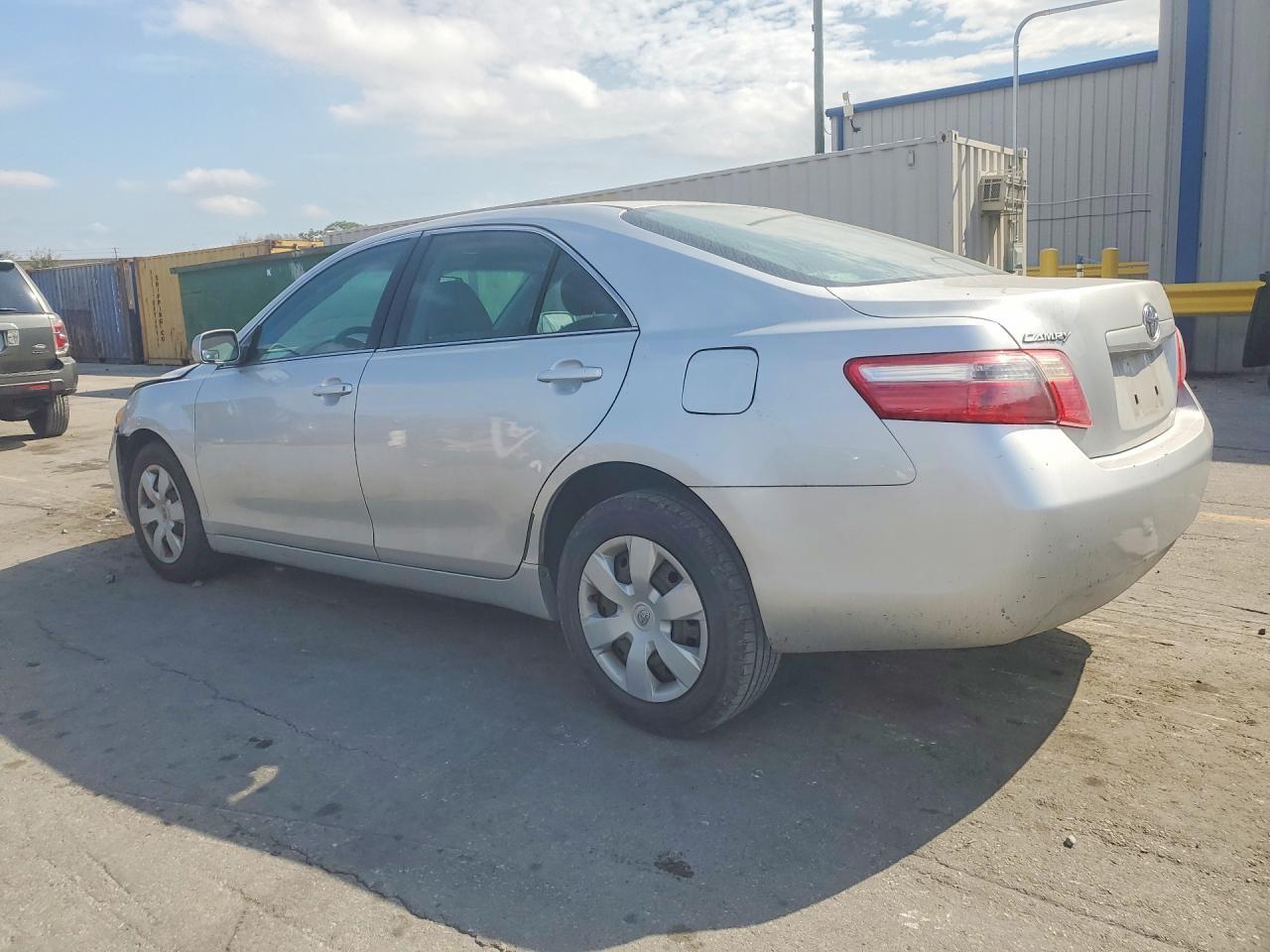 2009 Toyota Camry Base - Фото 2