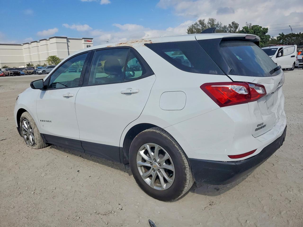 2019 Chevrolet Equinox - Фото 2