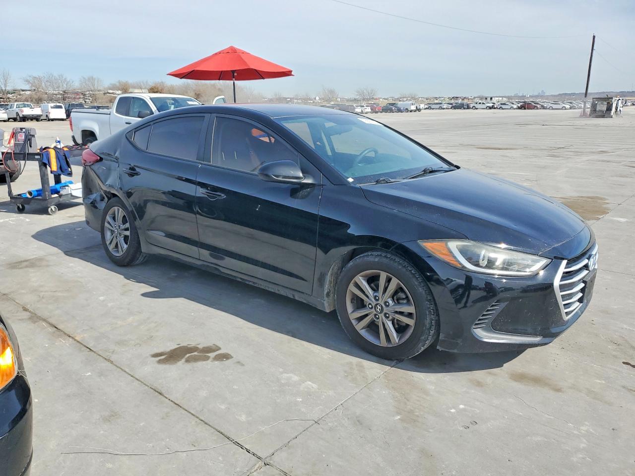 2017 Hyundai Elantra - Image 4