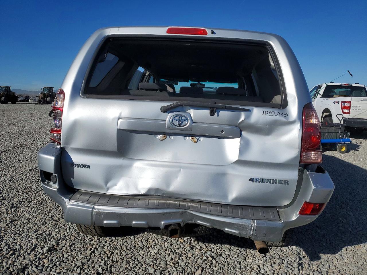 2004 Toyota 4Runner Sr5 - Image 6