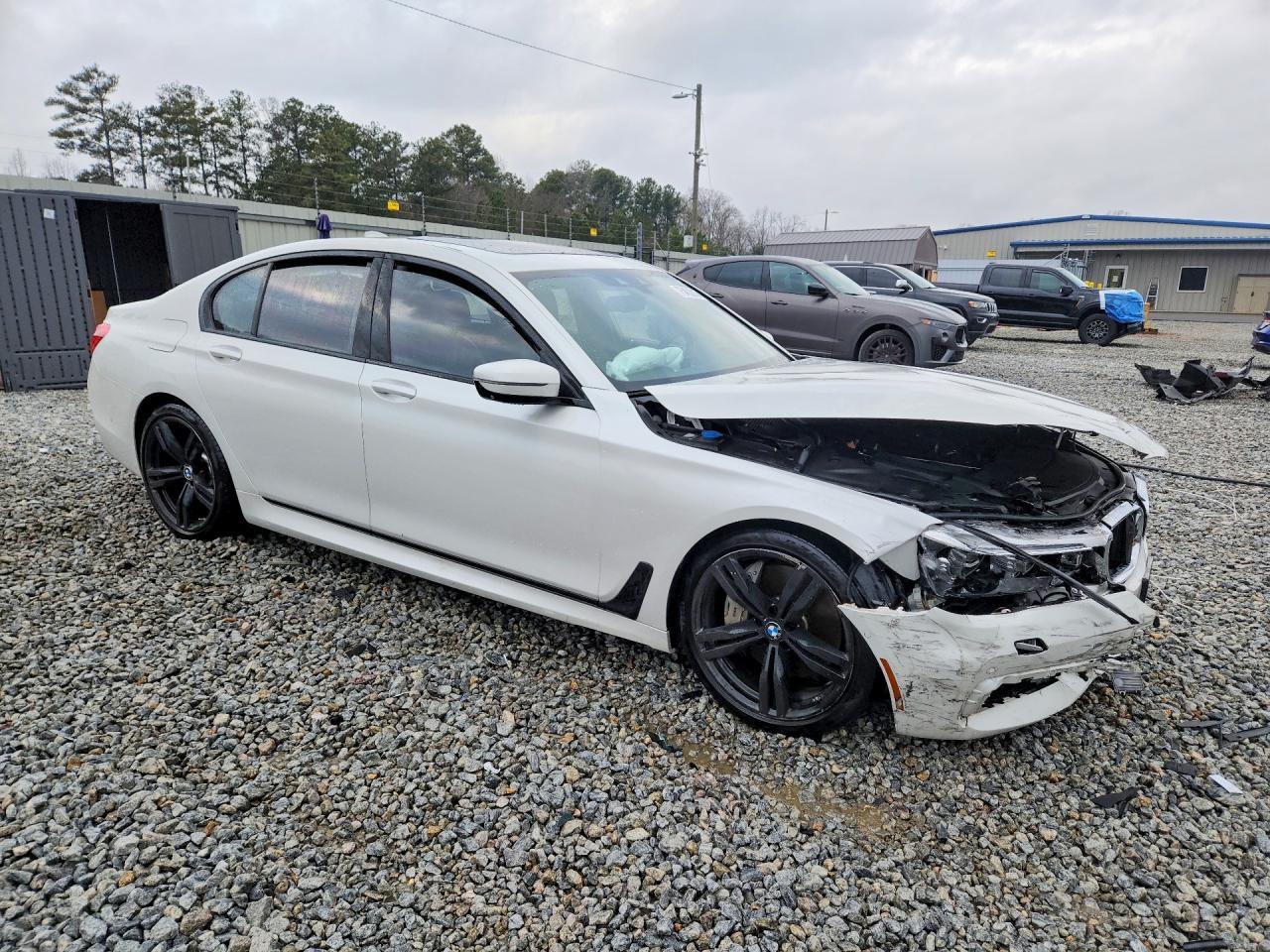 2018 BMW 750 Xi - Фото 4