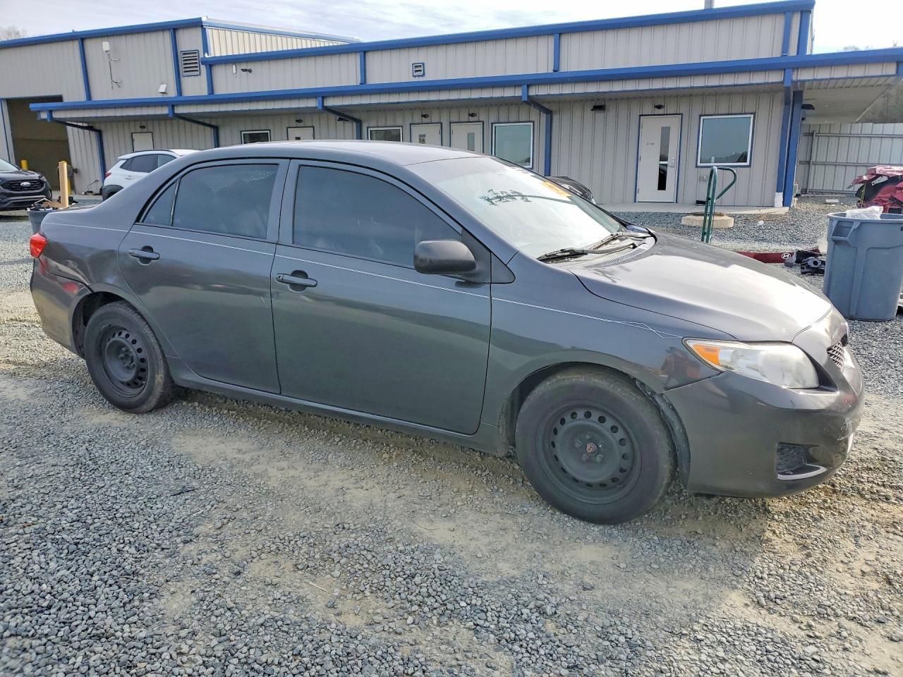 2010 Toyota Corolla Base - Фото 4