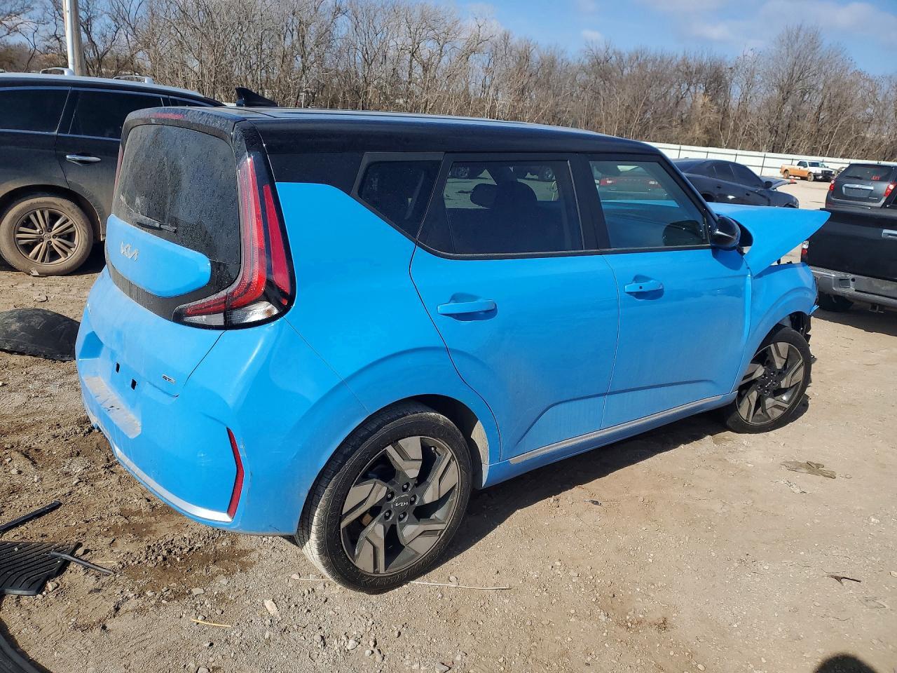 2023 Kia Soul Gt Line - Image 3