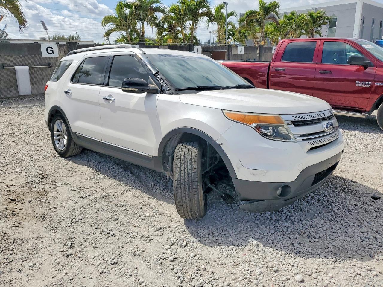 2013 Ford Explorer Xlt - Фото 4