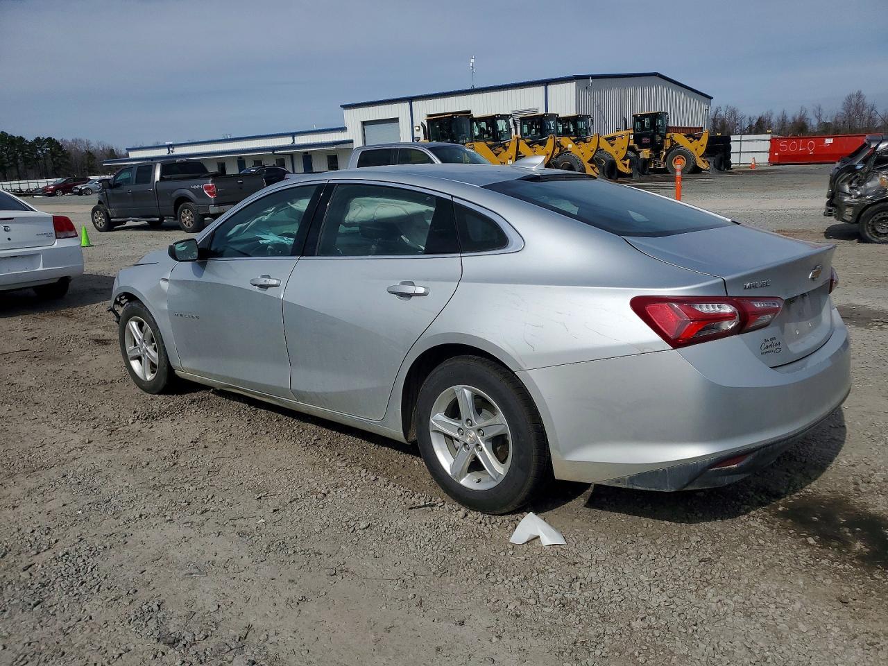 2022 Chevrolet Malibu Lt - Фото 2