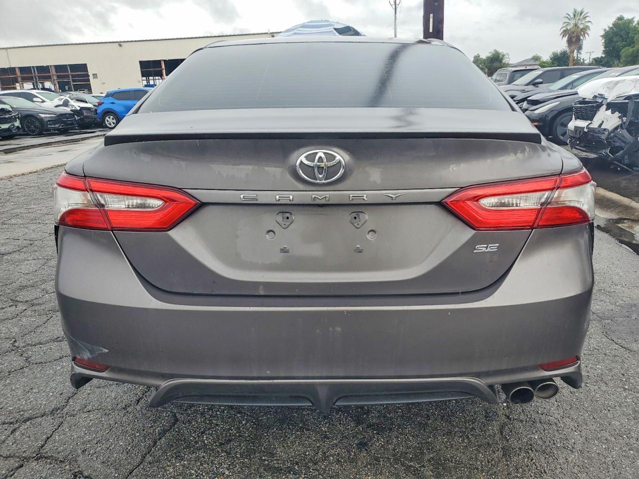 2018 Toyota Camry Se - Image 6