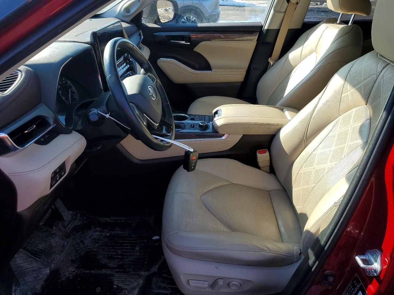 2021 Toyota Highlander Platinum - Image 7