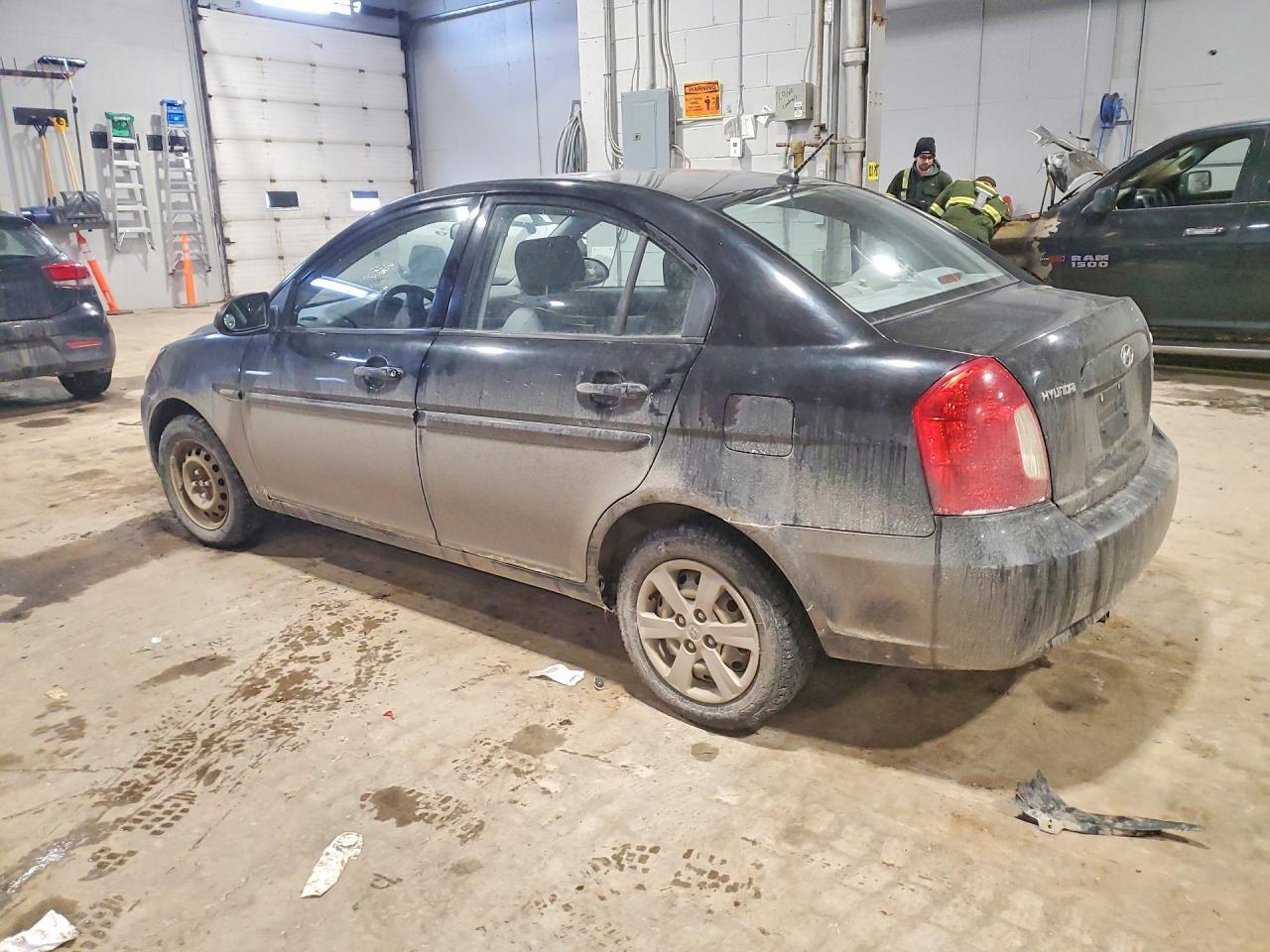 2008 Hyundai Accent Gls - Image 2