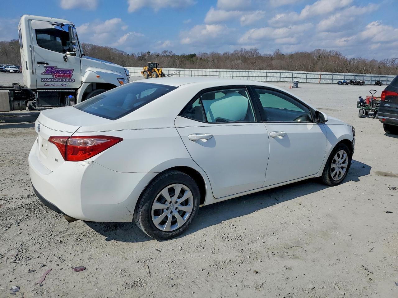 2018 Toyota Corolla L - Фото 3