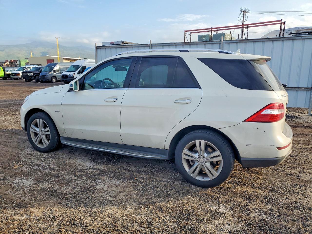 2012 Mercedes-Benz Ml 350 4Matic - Image 2