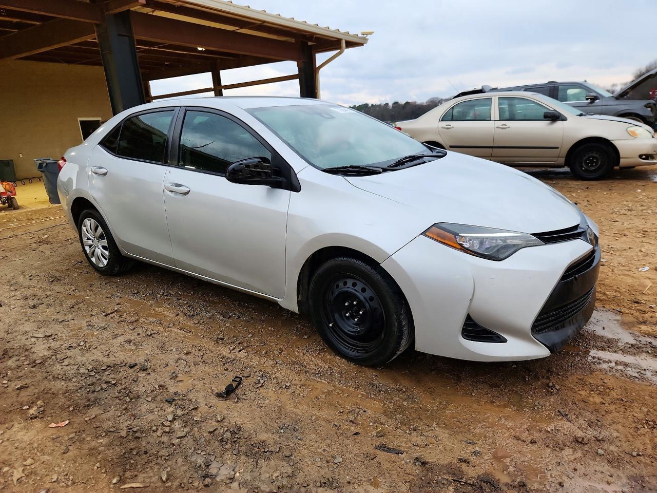 2017 Toyota Corolla L - Фото 4
