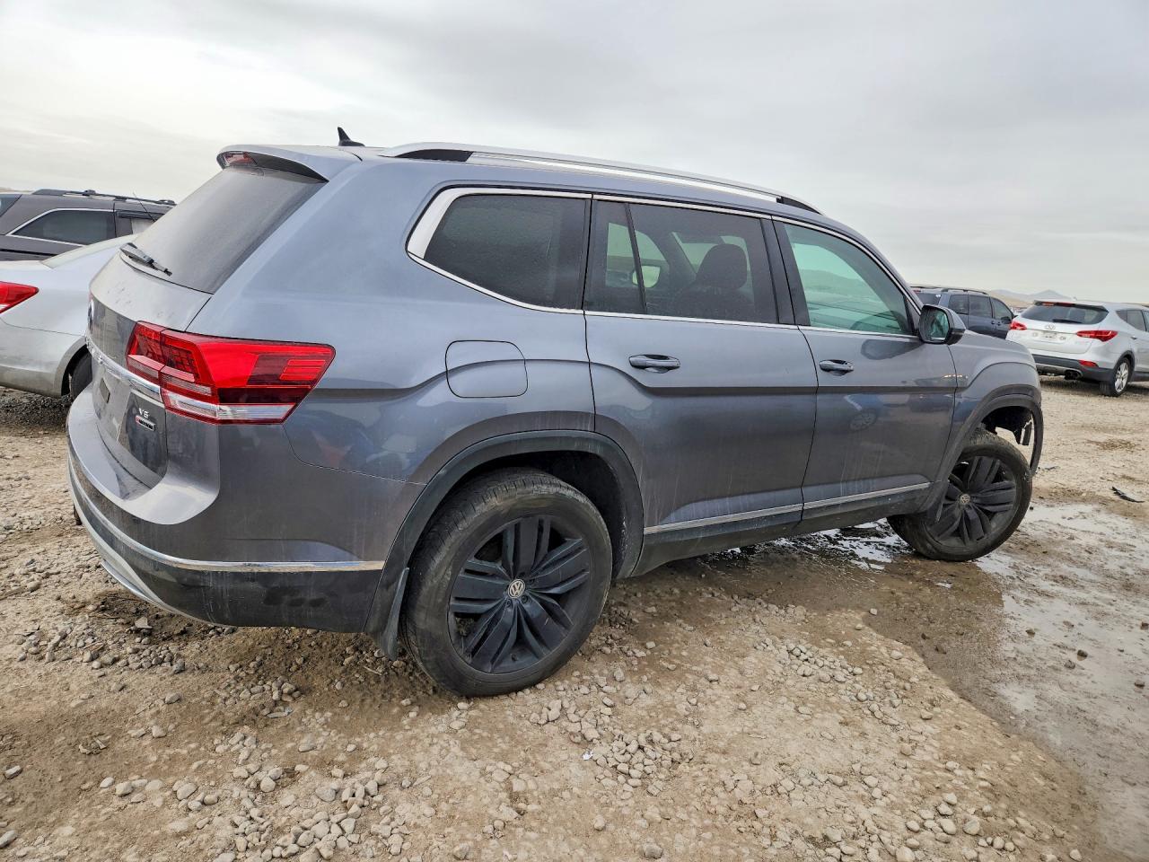 2018 Volkswagen Atlas Sel Premium - Image 3