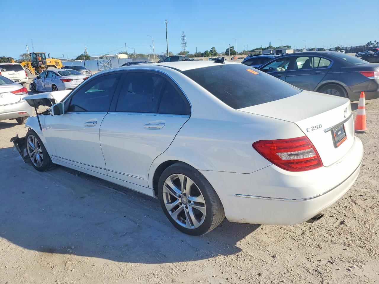 2013 Mercedes-Benz C 250 - Image 2