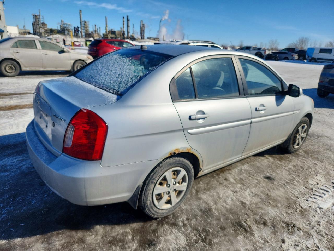 2011 Hyundai Accent Gls - Фото 3