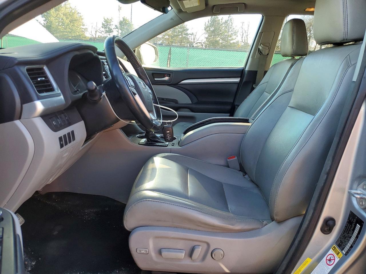 2017 Toyota Highlander Xle - Image 7