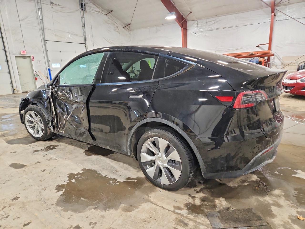 2024 Tesla Model Y - Image 2