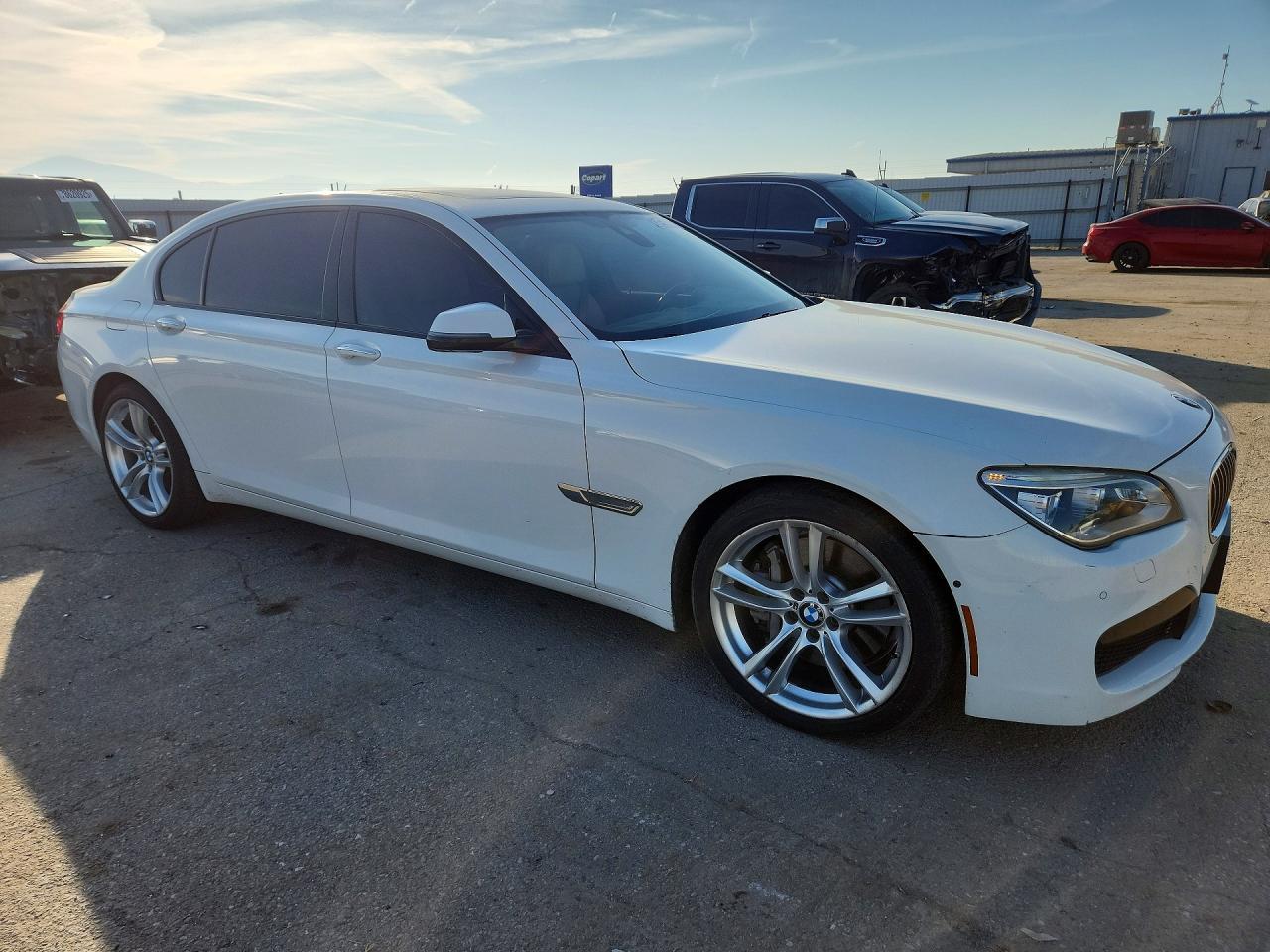 2015 BMW 750 Li - Фото 4