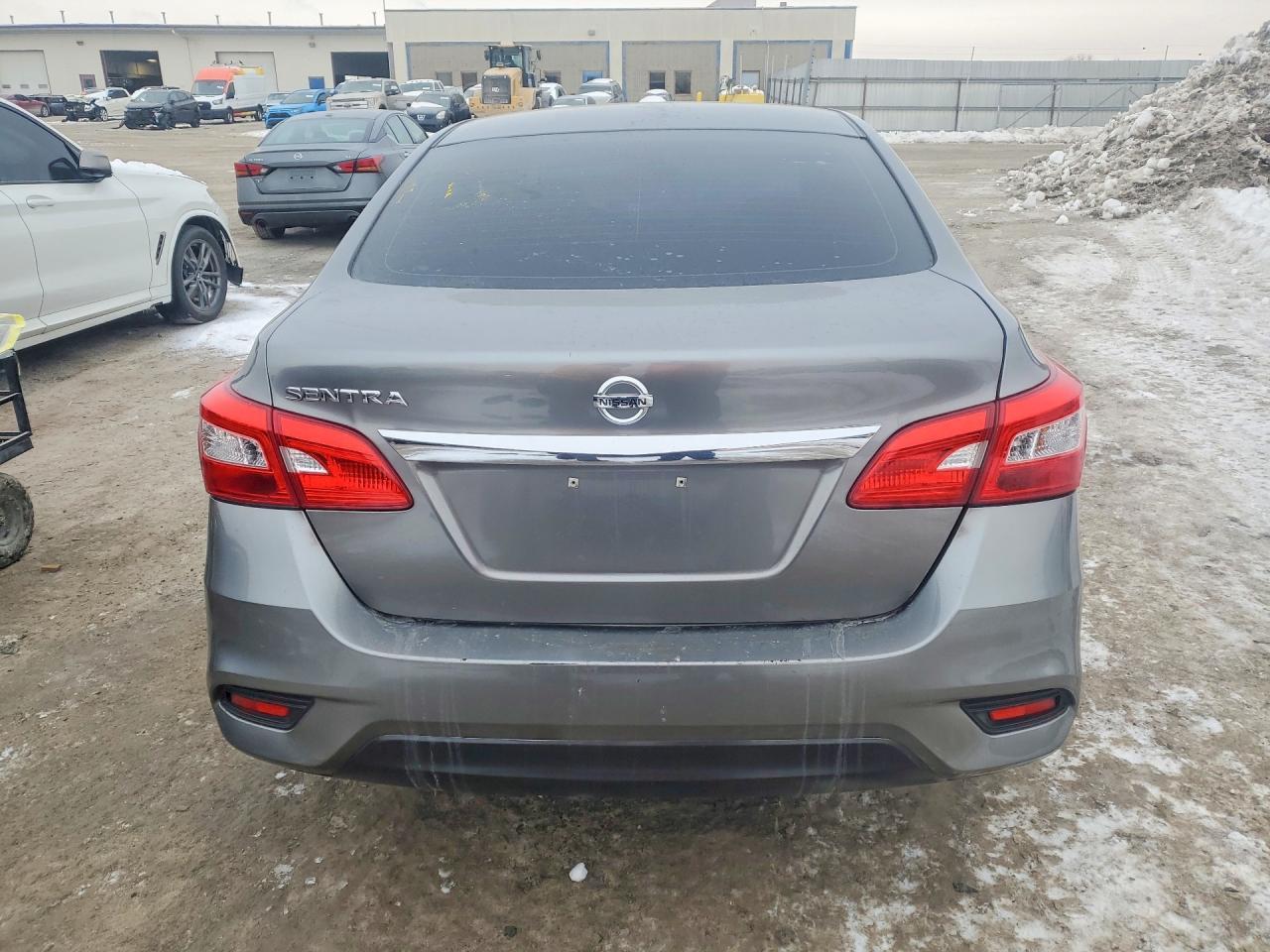 2017 Nissan Sentra S - Фото 6