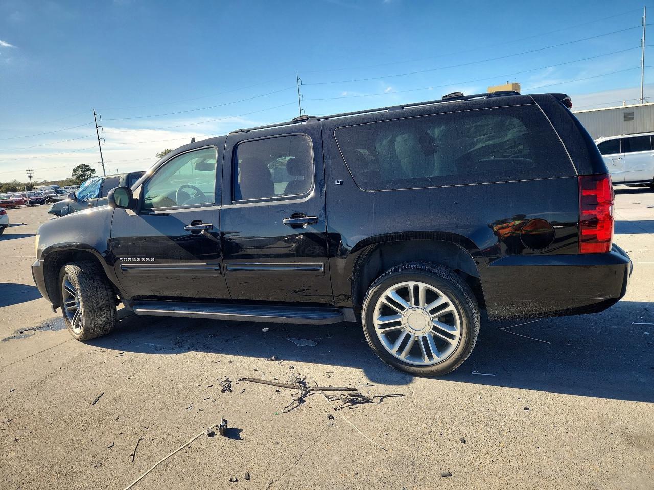 2009 Chevrolet Suburban C1500 Lt - Фото 2