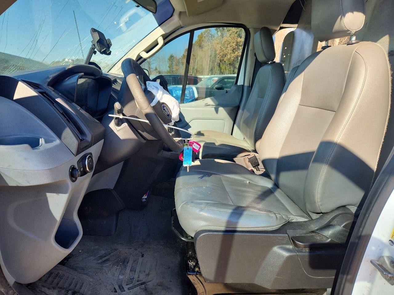 2015 Ford Transit T-150 - Фото 7