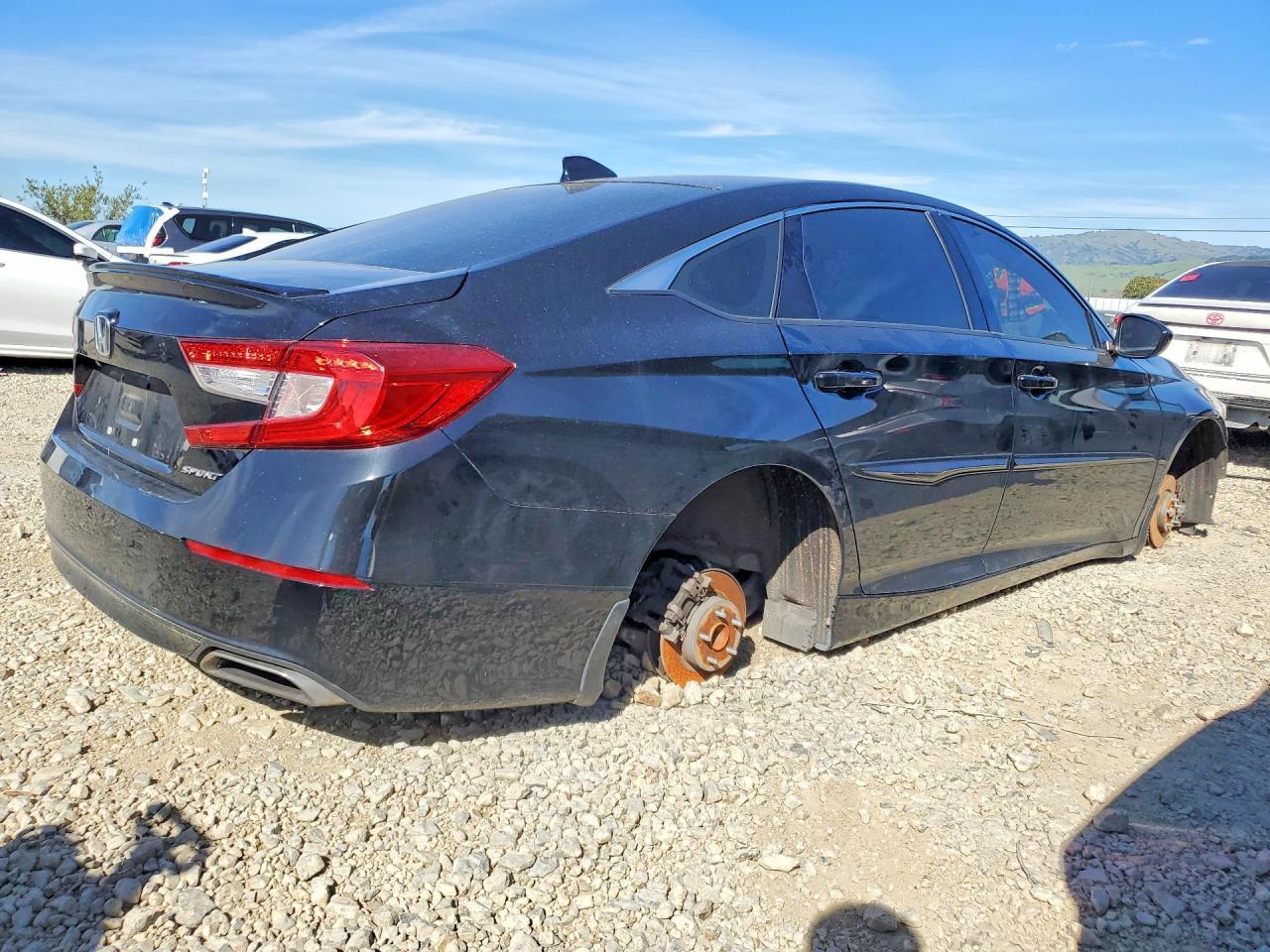 2022 Honda Accord Sport - Фото 3