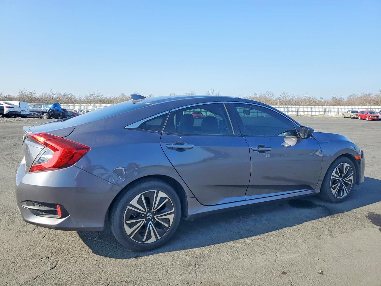 2016 Honda Civic Ex - Фото 3