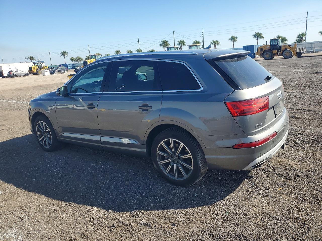 2017 Audi Q7 Premium Plus - Фото 2