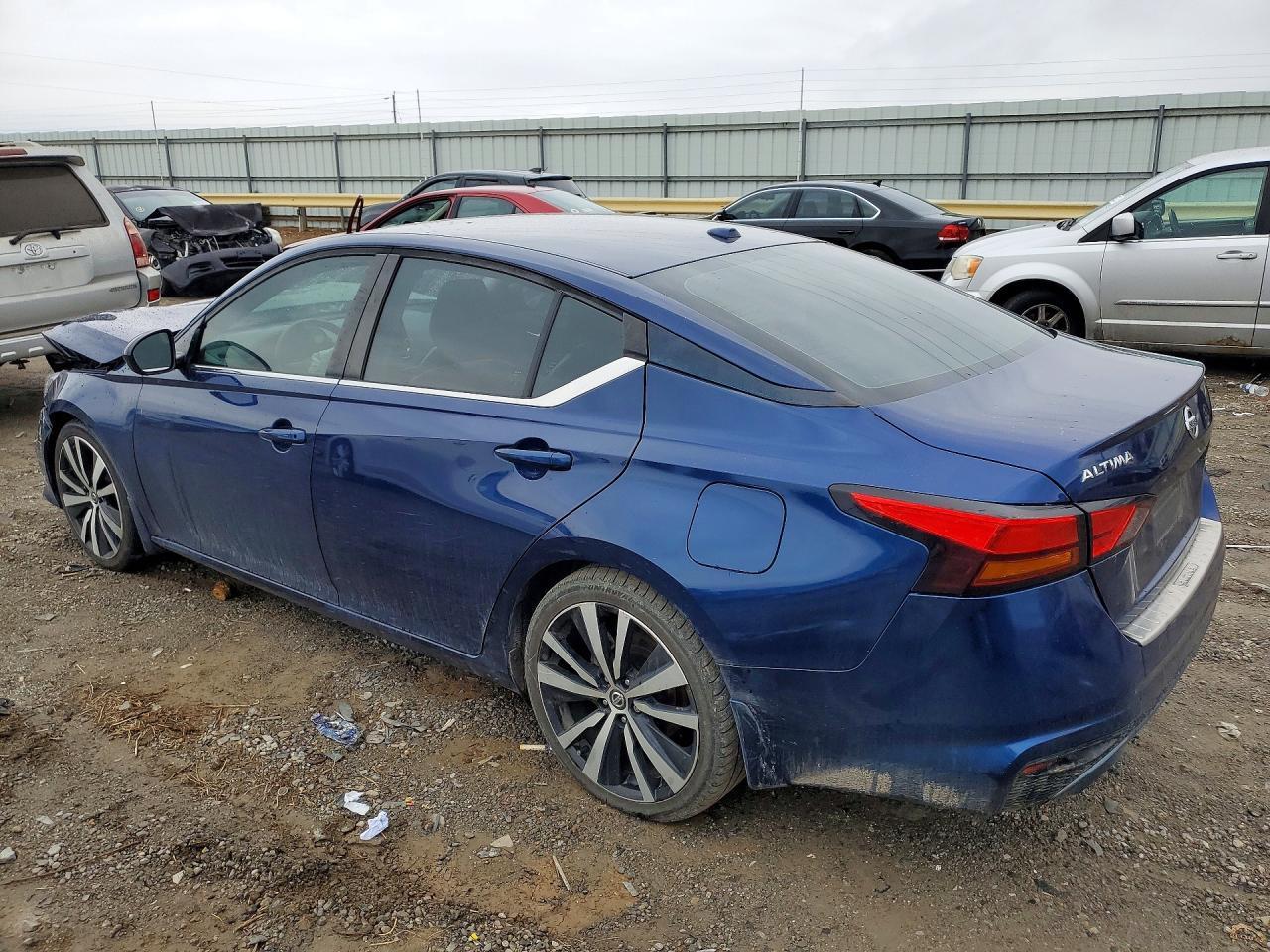 2019 Nissan Altima 2.5 Sr - Фото 2