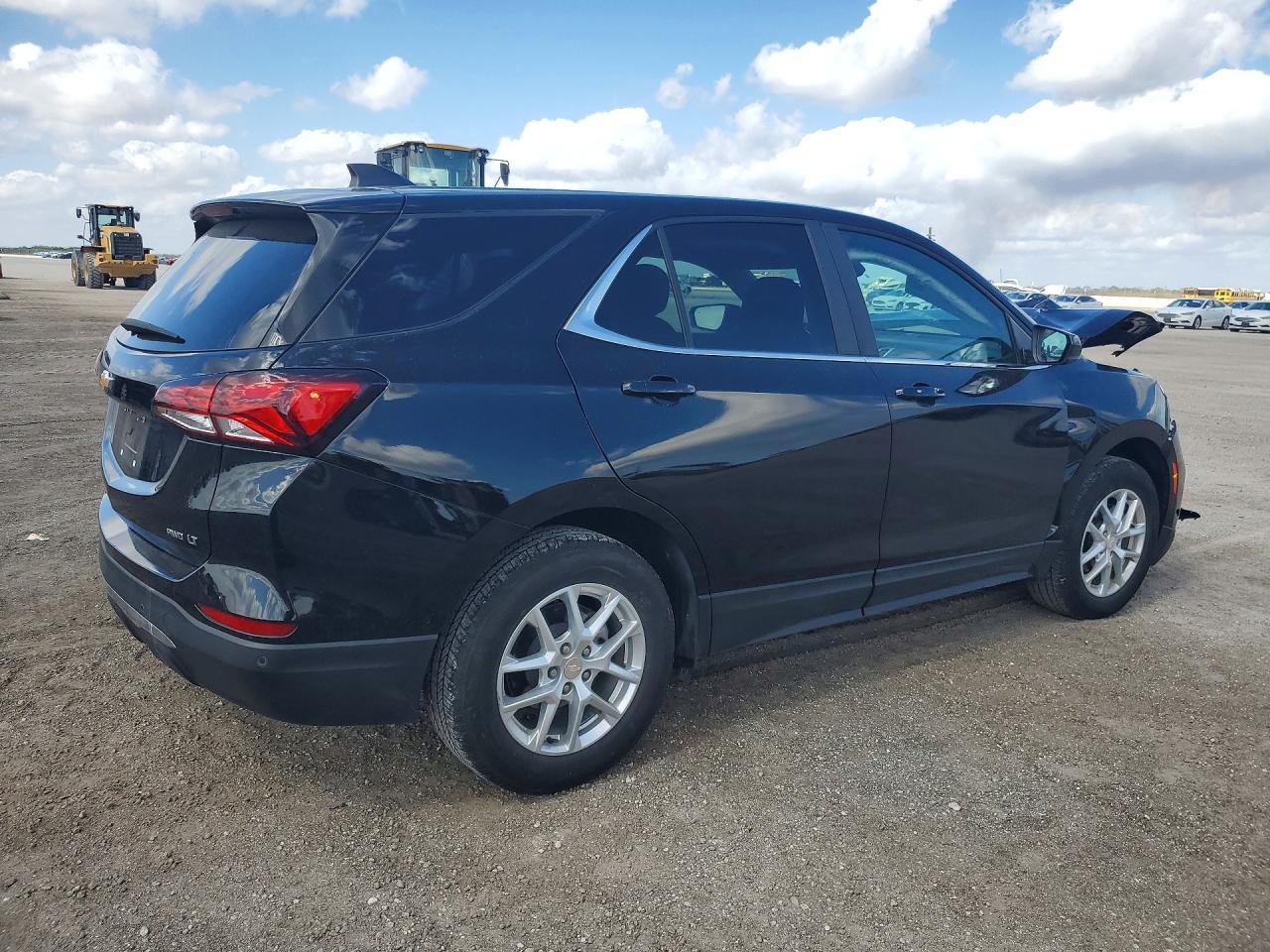 2024 Chevrolet Equinox Lt - Image 3