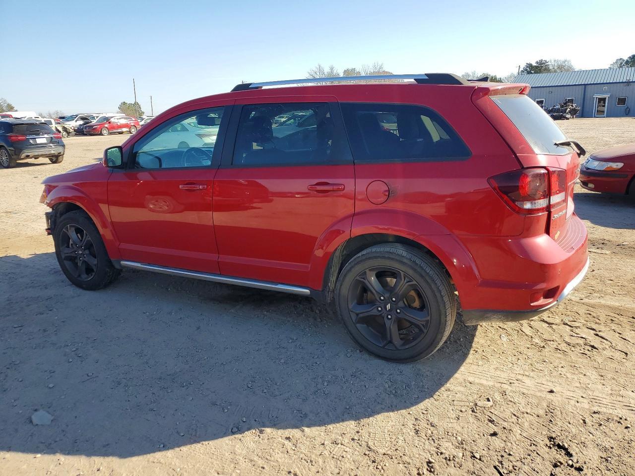 2020 Dodge Journey Crossroad - Image 2