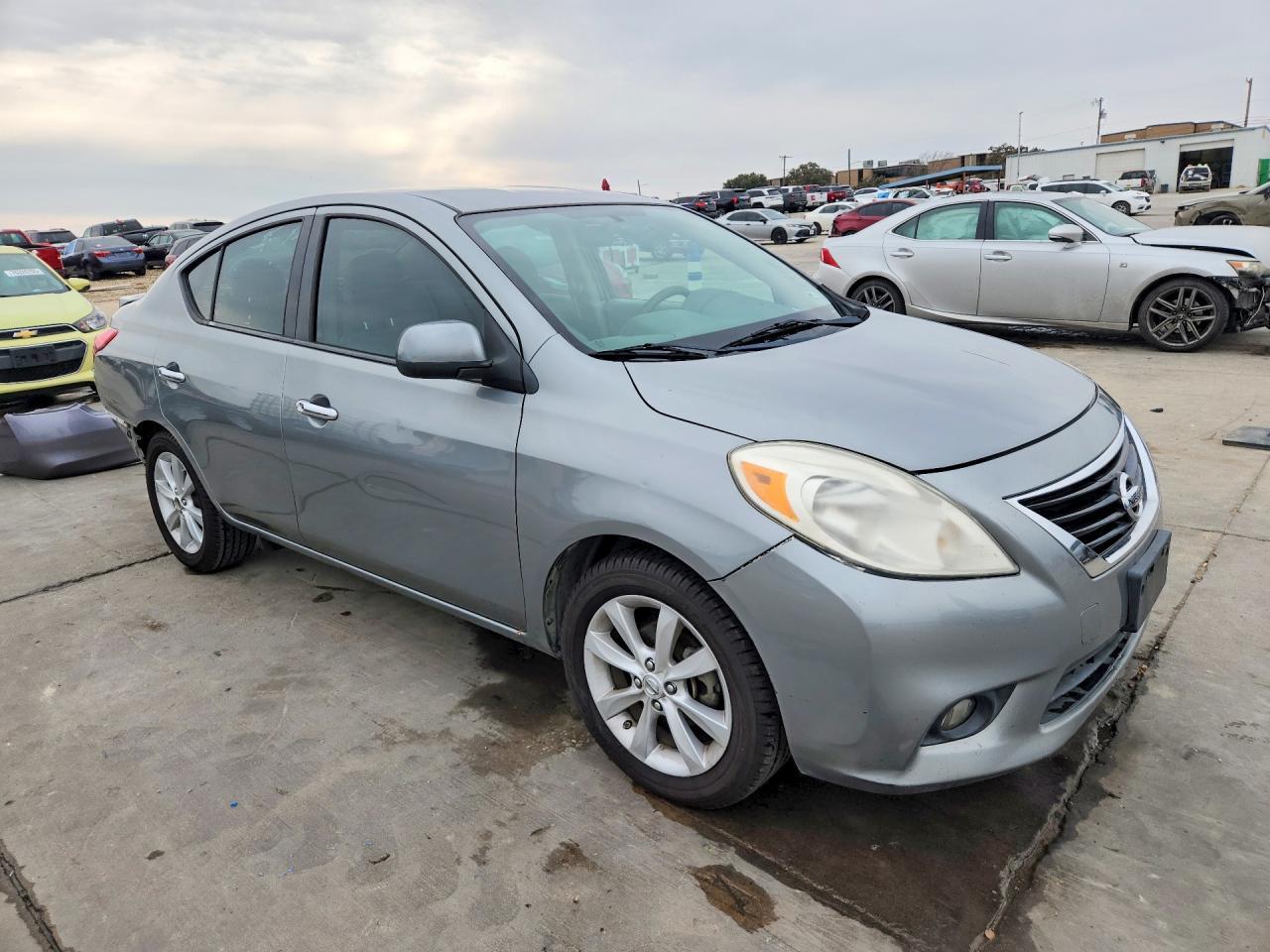 2014 Nissan Versa 1.6 Sl - Фото 4