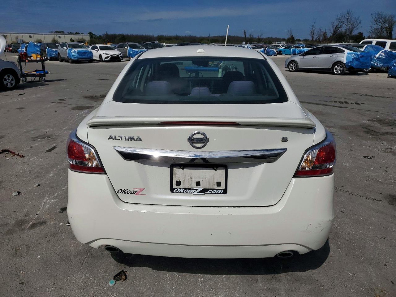 2015 Nissan Altima 2.5 S - Фото 6