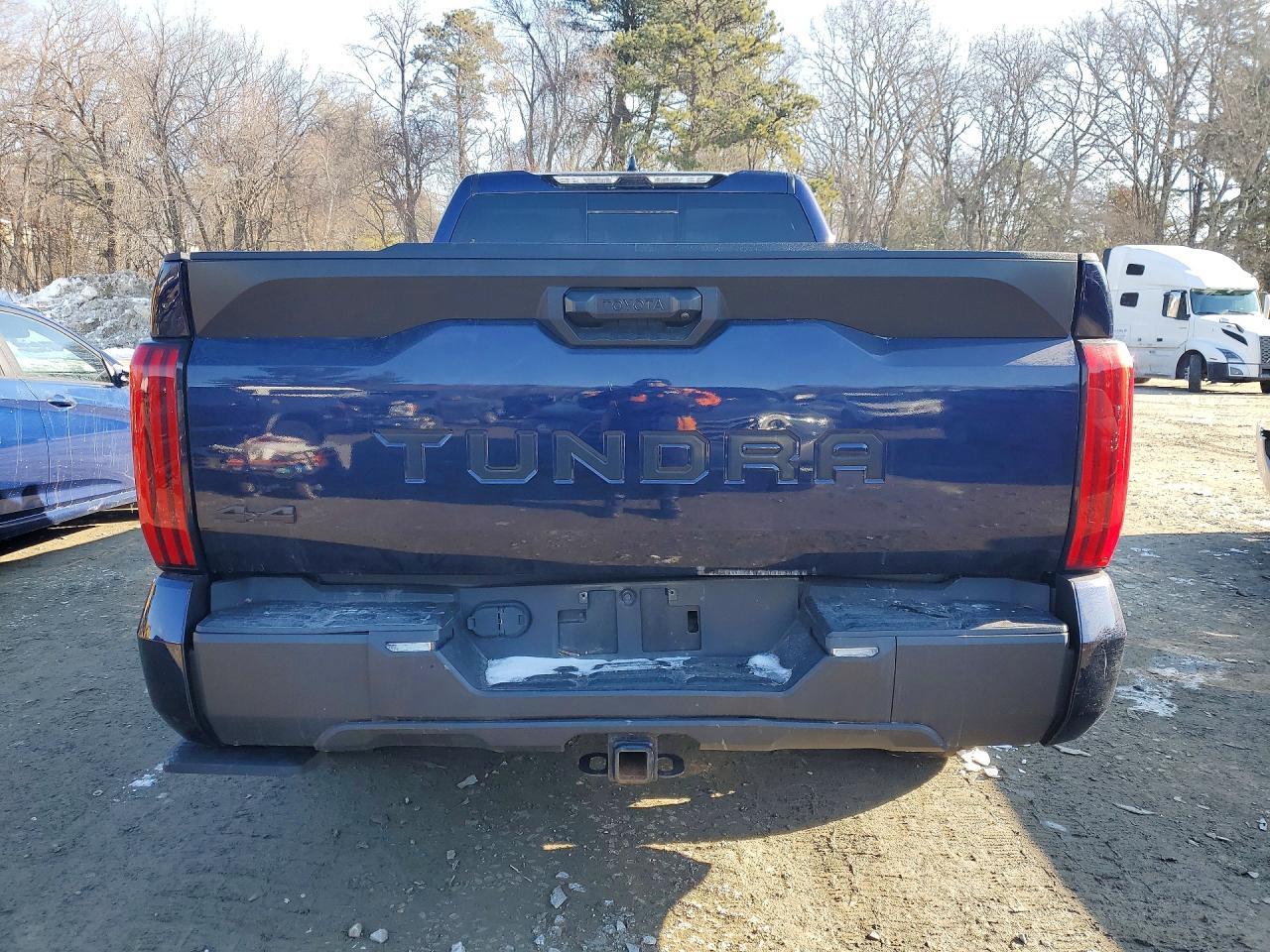 2023 Toyota Tundra Double Cab Sr - Image 6