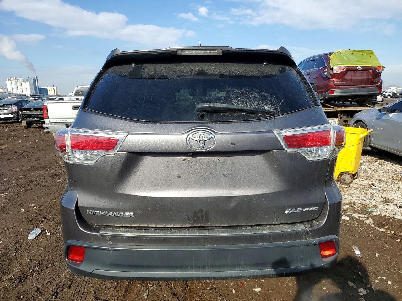2016 Toyota Highlander Xle - Image 6