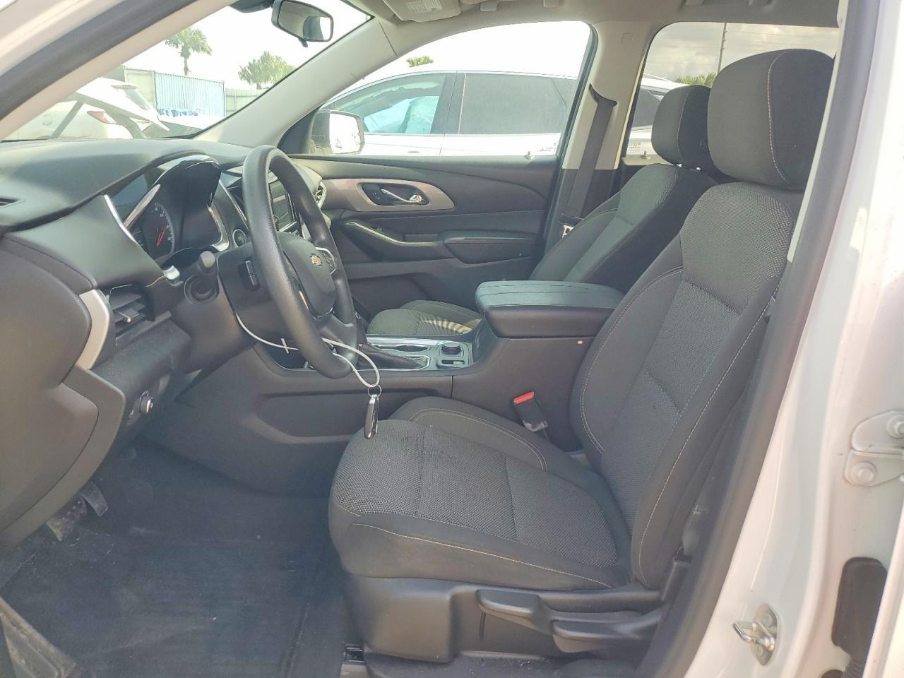 2018 Chevrolet Traverse Ls - Фото 7