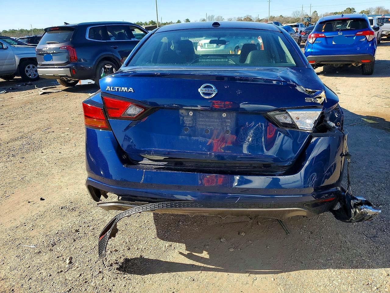 2019 Nissan Altima Sr - Image 6