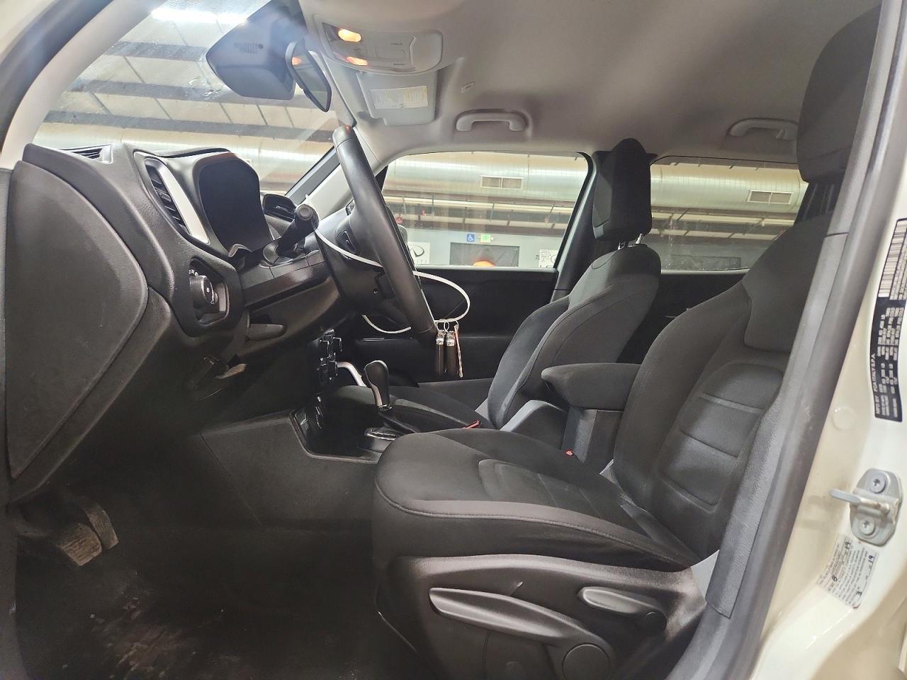 2019 Jeep Renegade Latitude - Image 7