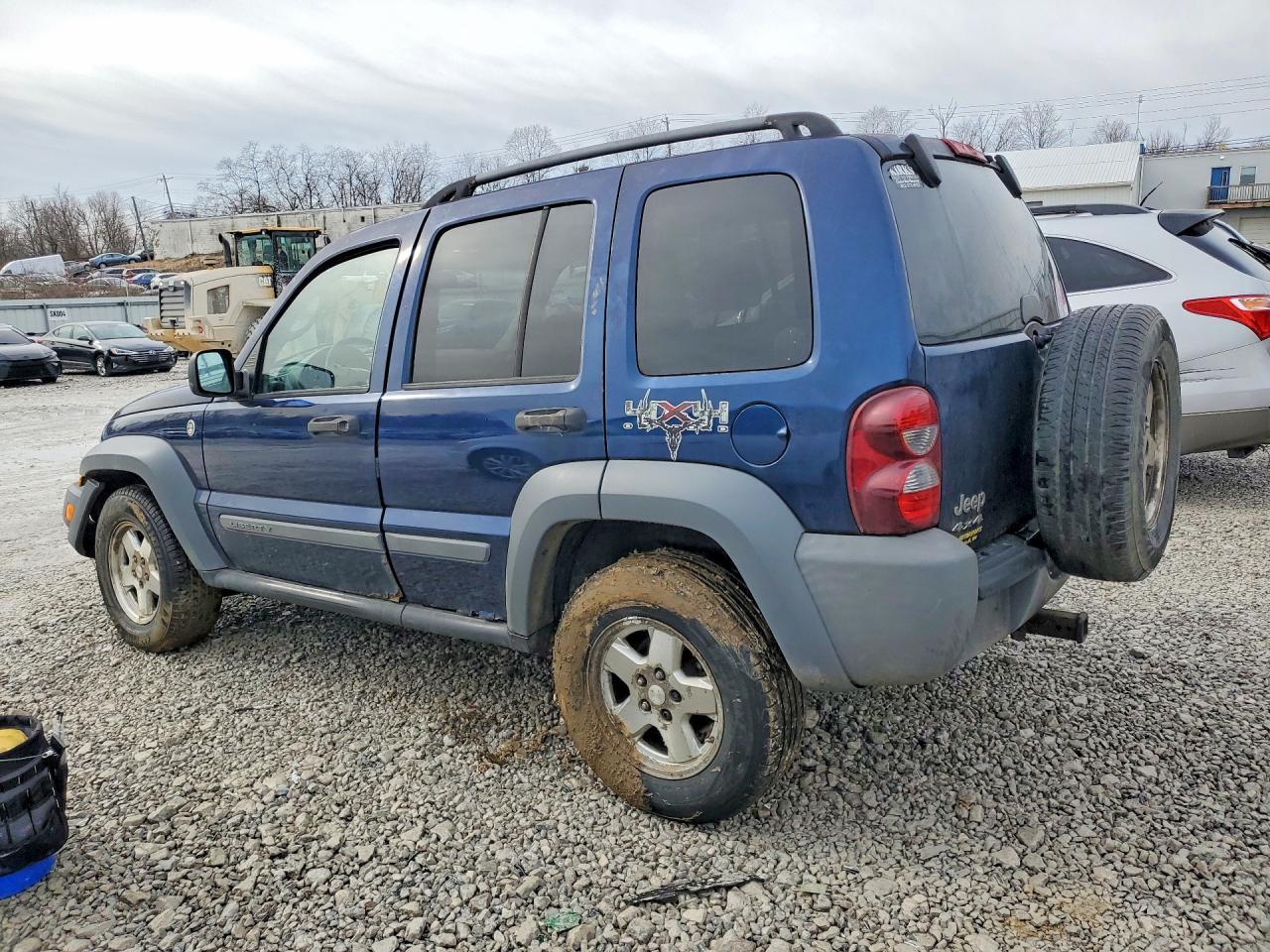 2005 Jeep Liberty Sport - Image 2
