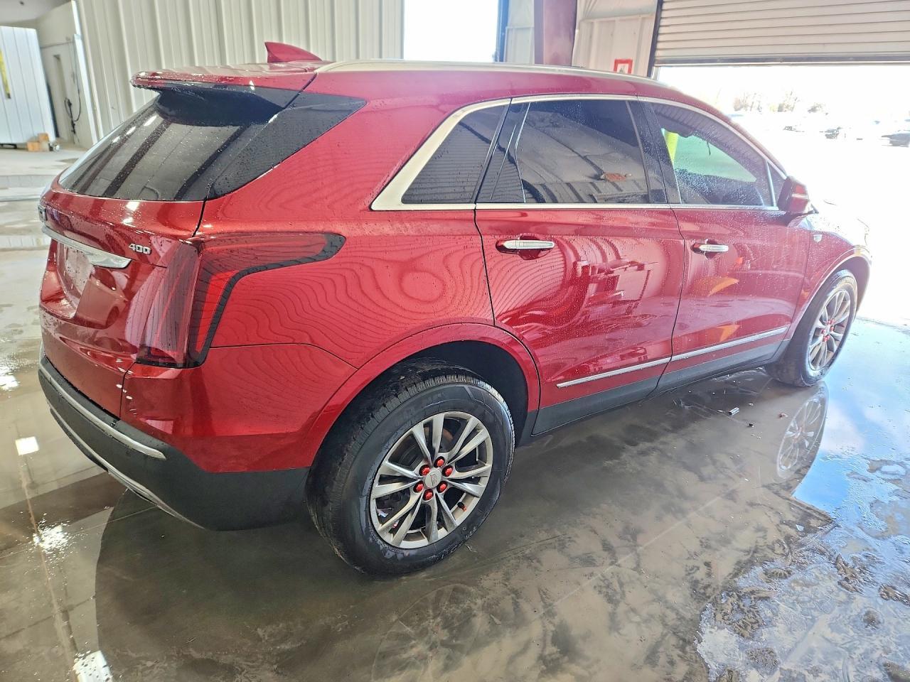 2021 Cadillac Xt5 Premium Luxury - Image 3