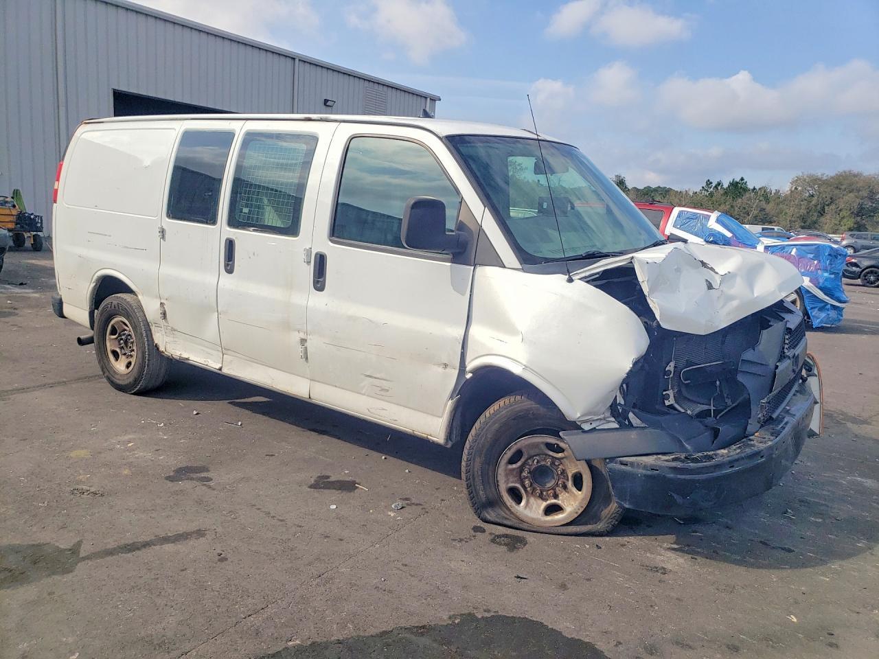 2013 Chev Express Cargo 2500 1 - Image 4
