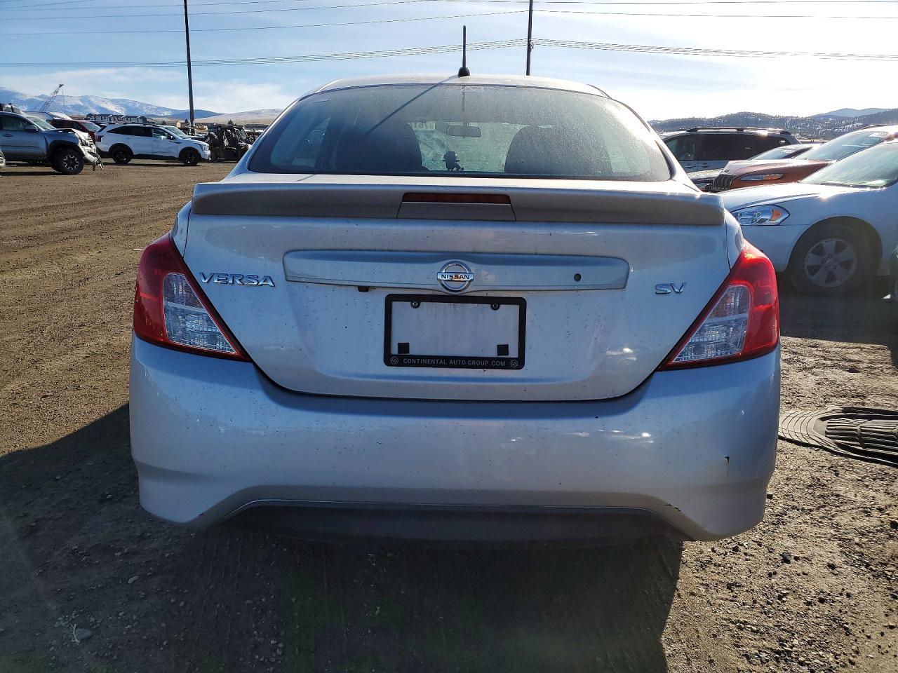 2019 Nissan Versa S - Image 6