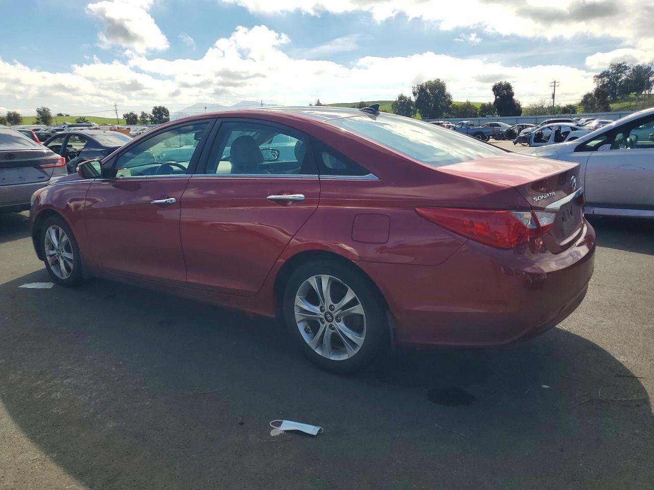 2013 Hyundai Sonata Se - Image 2