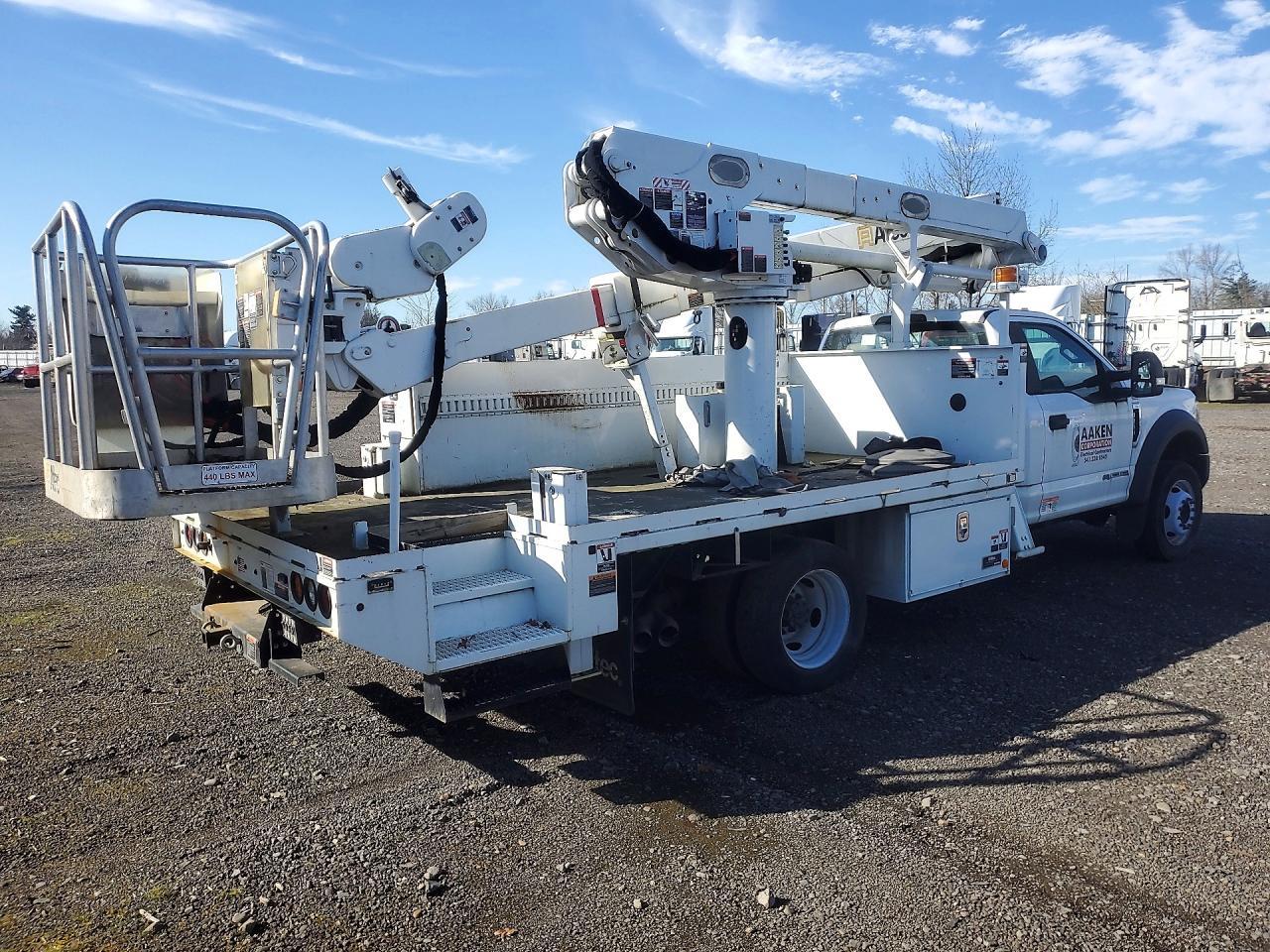 2019 Ford F550 Bucket Truck - Фото 3