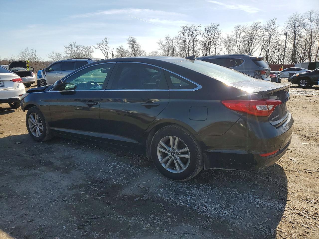 2015 Hyundai Sonata Se - Image 2